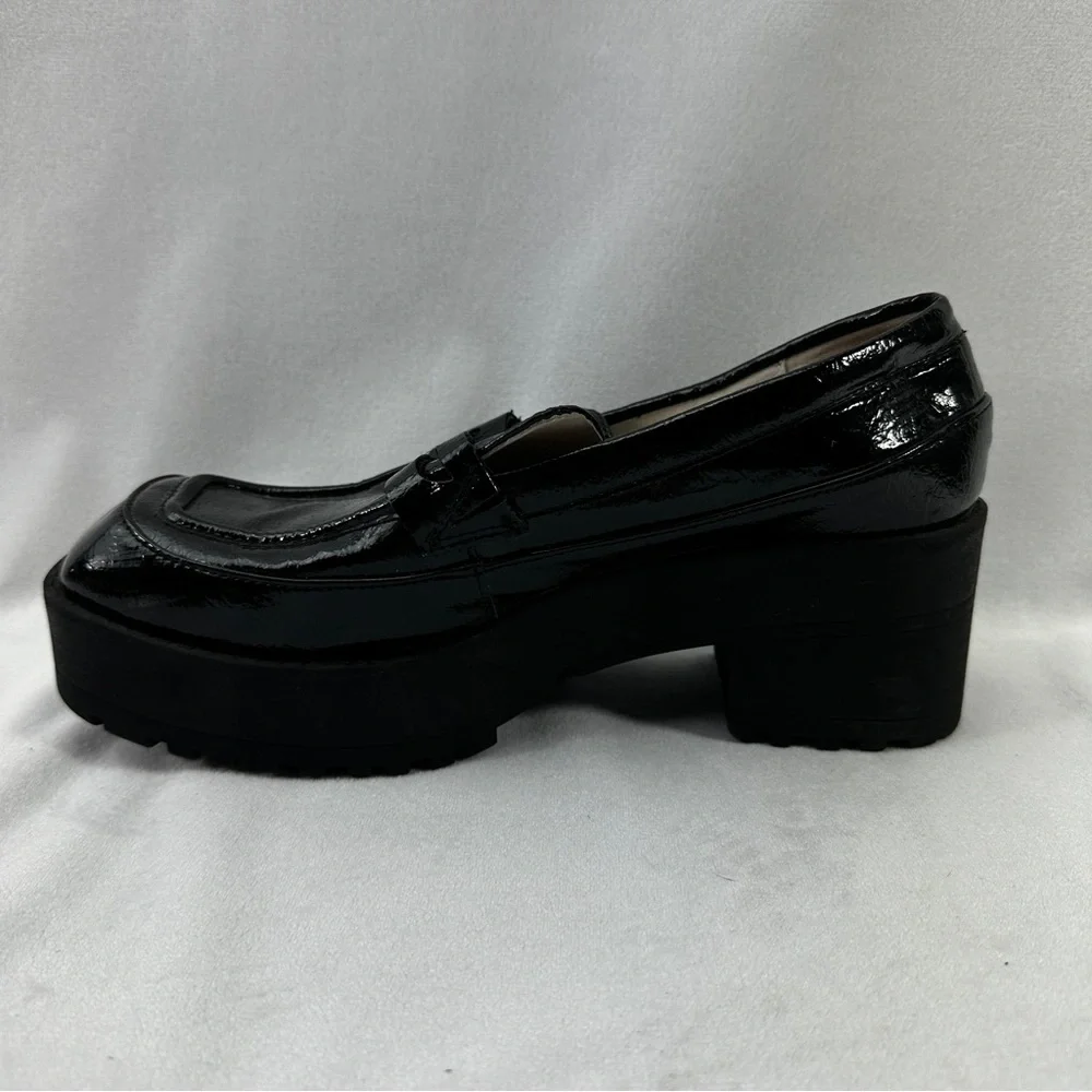 Gianni Bini Loafers Patent Leather Platform Lug Soles Black 8 Business Work